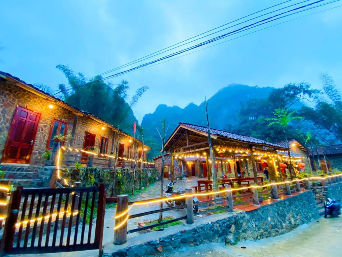 Lan Rung Homestay Lung Nieo Esterno foto