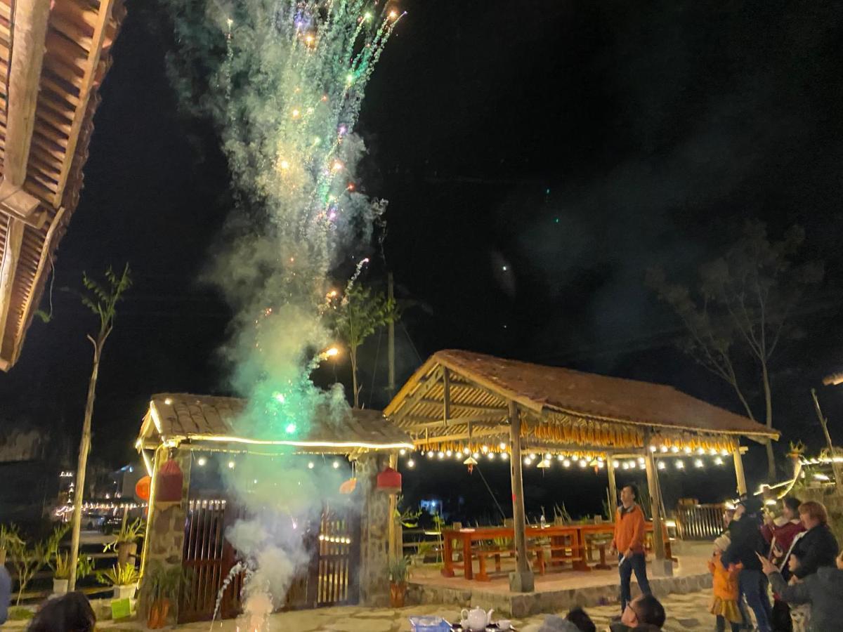 Lan Rung Homestay Lung Nieo Esterno foto