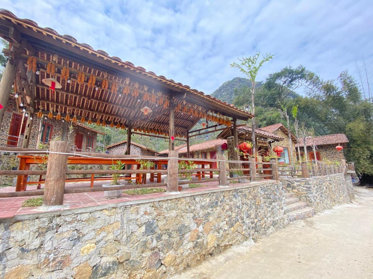 Lan Rung Homestay Lung Nieo Esterno foto