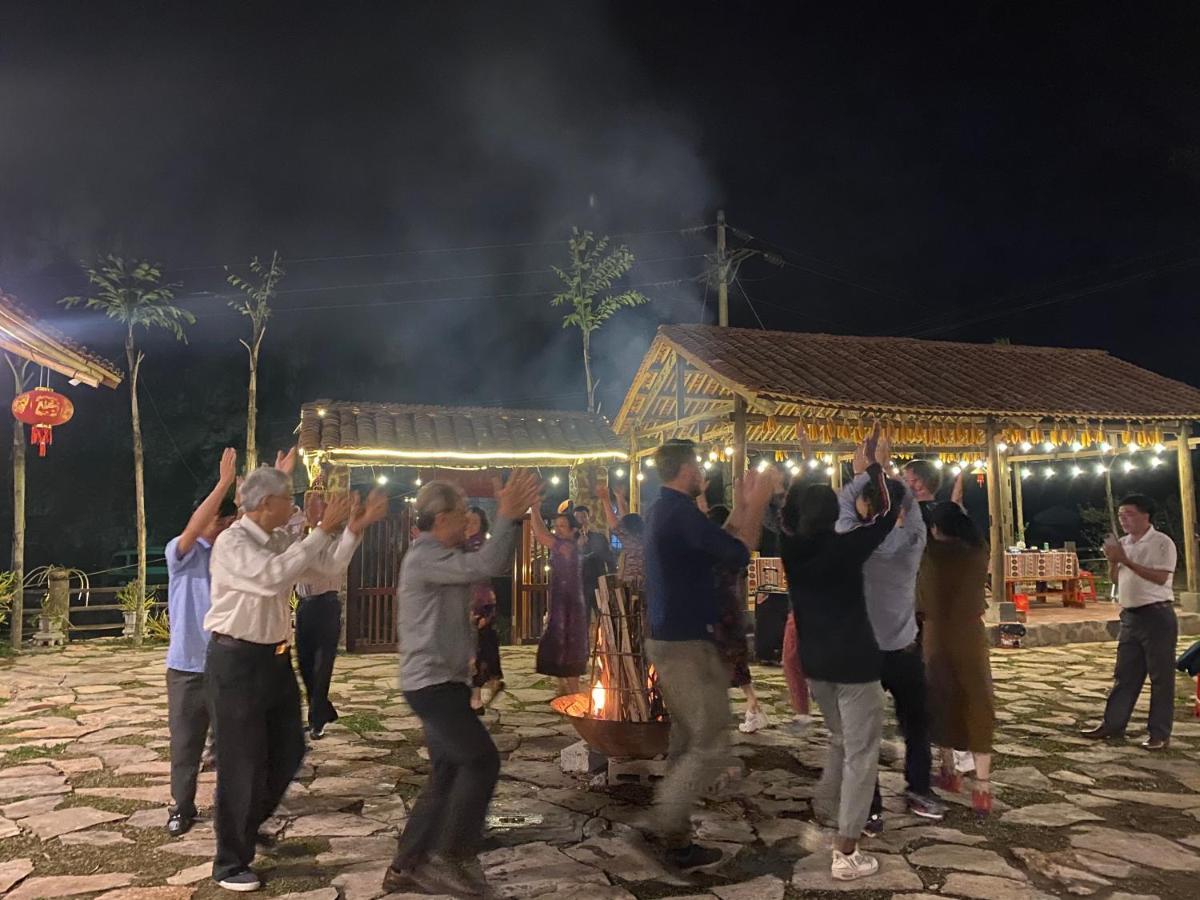 Lan Rung Homestay Lung Nieo Esterno foto