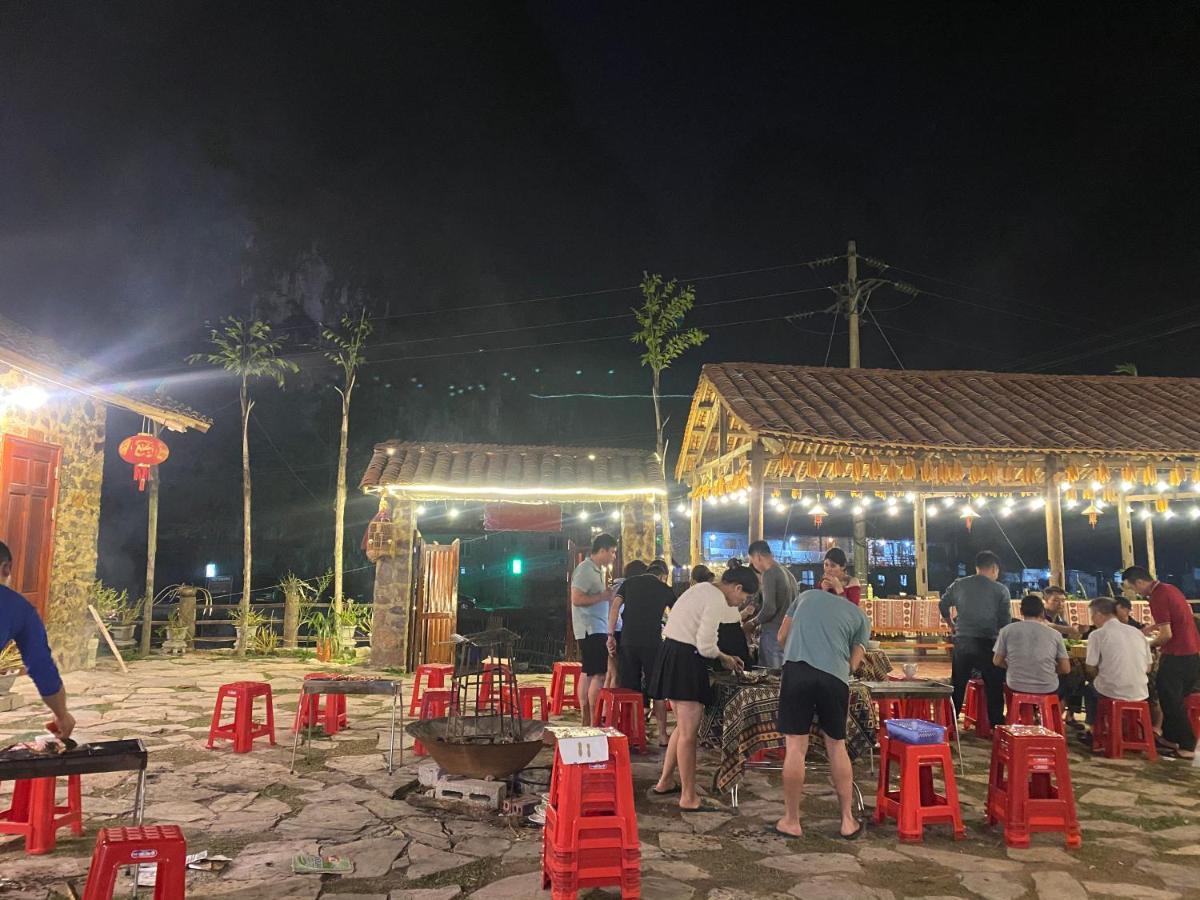 Lan Rung Homestay Lung Nieo Esterno foto