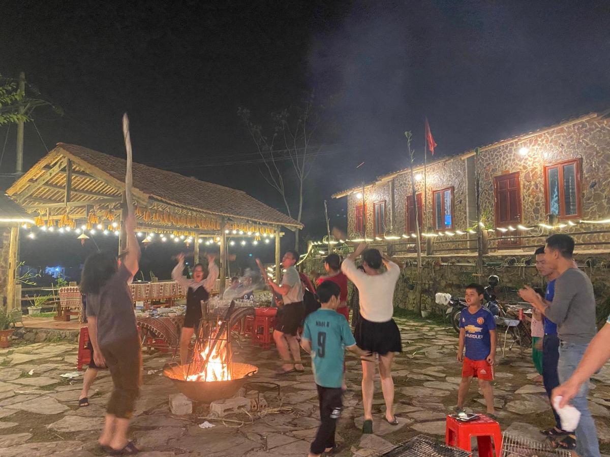Lan Rung Homestay Lung Nieo Esterno foto
