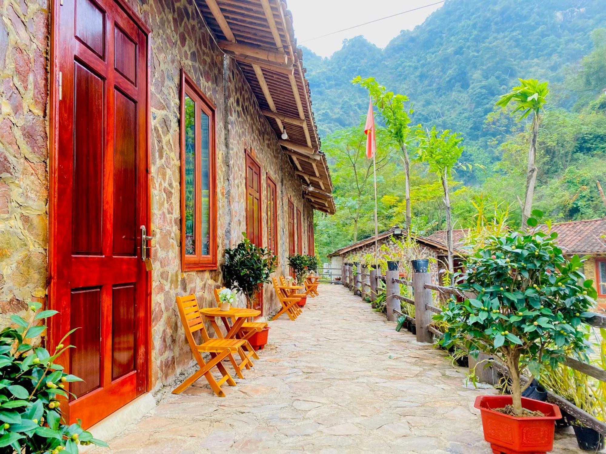 Lan Rung Homestay Lung Nieo Esterno foto