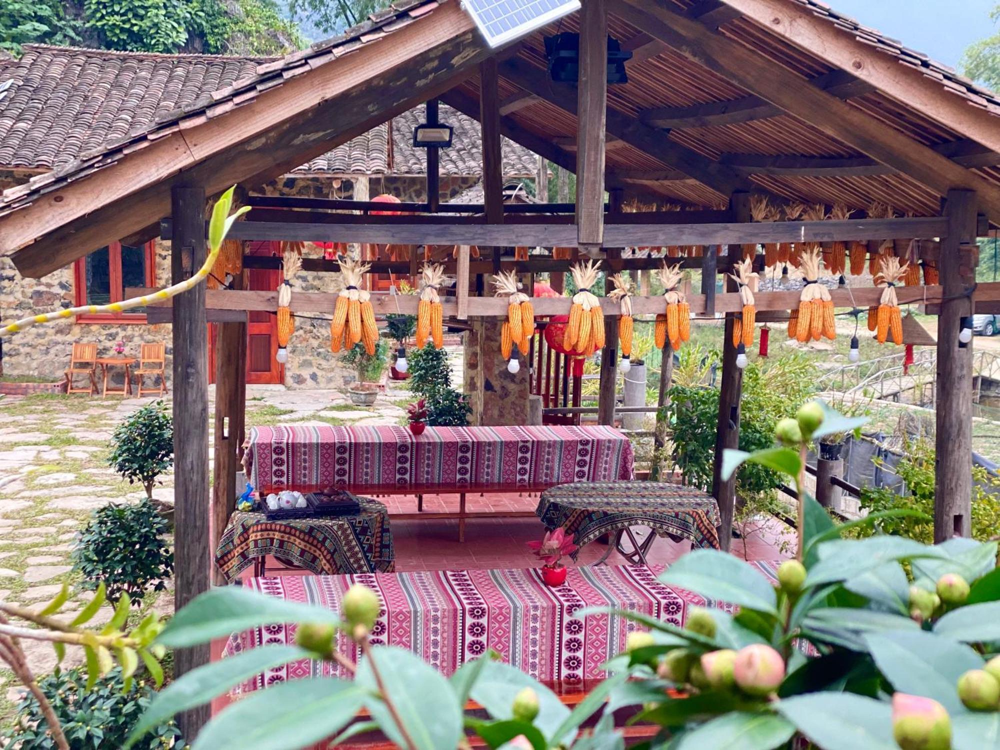 Lan Rung Homestay Lung Nieo Esterno foto