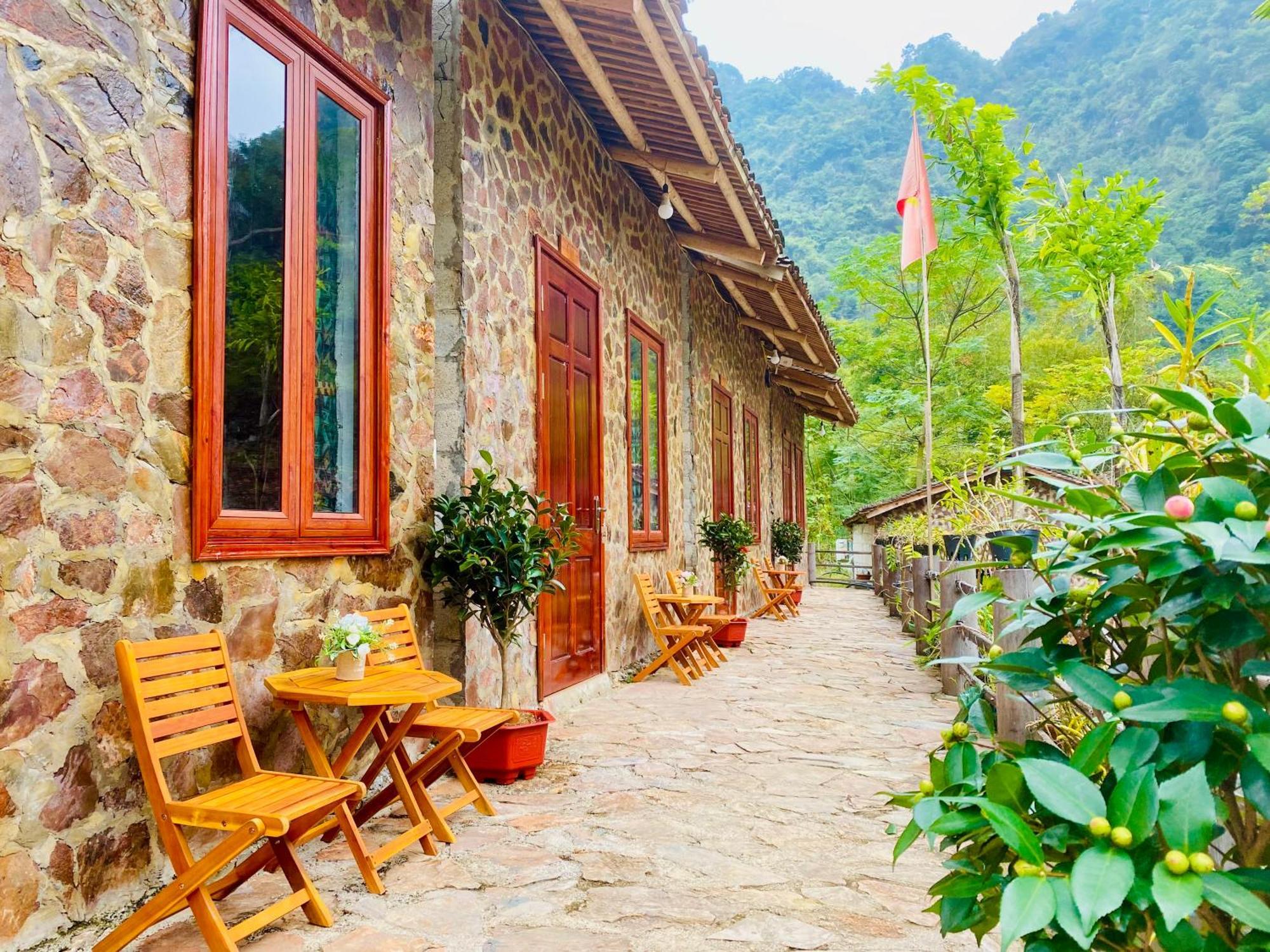 Lan Rung Homestay Lung Nieo Esterno foto